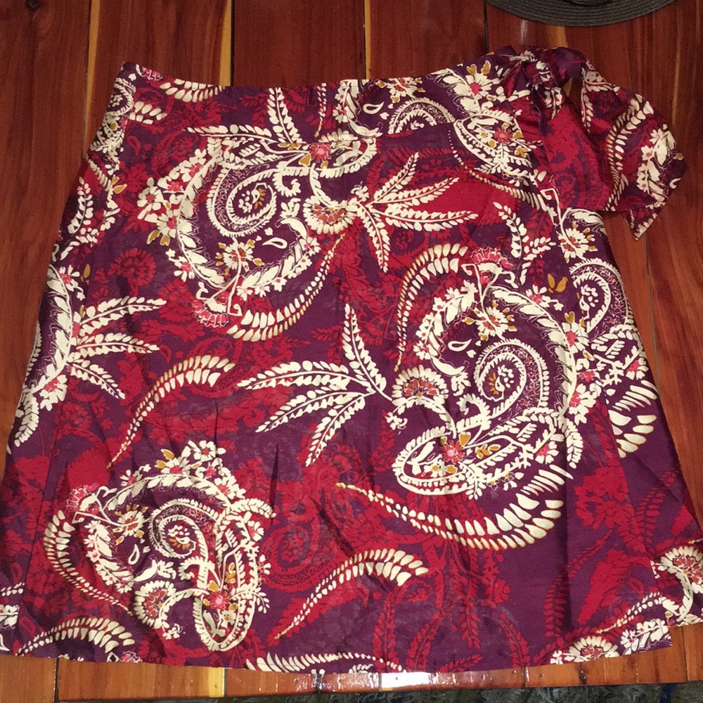 Ladies 100% Silk Wrap Skirt